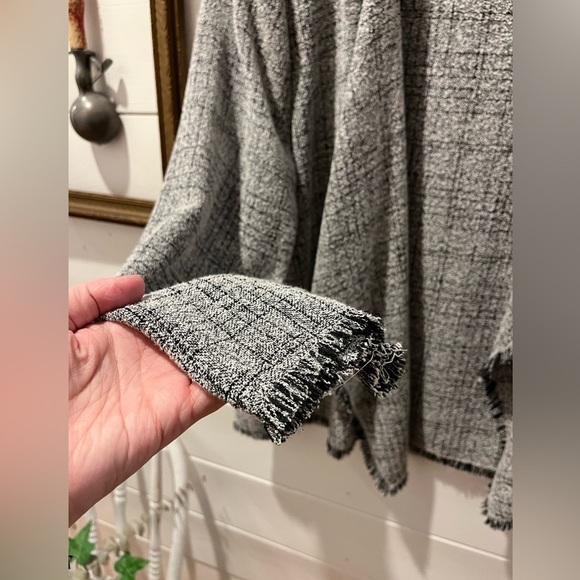 TAHARI black & Gray open front jacket frayed hem size 1x ⚠️ - Picture 6 of 9